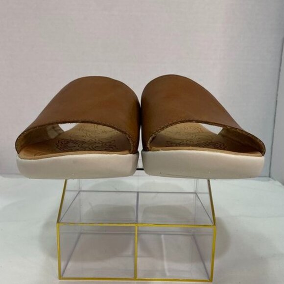 b.ø.c. by Born Tan Brown Slide Sandals Comfort Footbed Women’s 7M - Picture 8 of 10